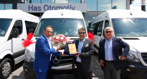 Sesli Turizm Filosunu Mercedes-Benz “Yıldızı” ile Güçlendirdi