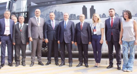 Bakan Faruk Özlü’den TEMSA’nın Silikon Vadisi Yolcusu TS45’e Övgü