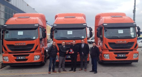 Iveco’dan Öztaş’a 3 Adet Çekici