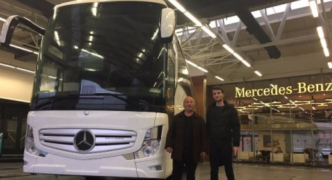 Mercedes-Benz Türk  Teslimat Yağmuru