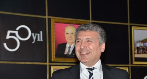 Mercedes-Benz Türk 50. yıl Dönümünü Bayileriyle Kutladı