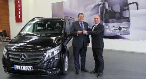 Mercedes-Benz Türk’ten Türkiye Otobüsçüler Federasyonu’na Araç Desteği