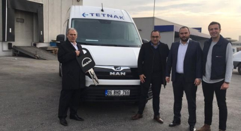 MAN’ın Hafif Ticari Aracı TGE İçin Anlamlı Teslimat
