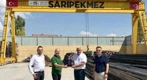 Lokman Koçaslan Otomotiv, Sarıpekmez Grup’a 5 Adet MAN Çekici Teslimatı Yaptı