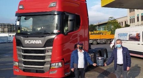 Zafer Kardeşlere ’Özel’ Scania