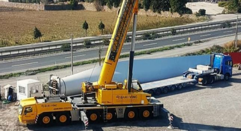 Bakı Vinç, Allison Şanzıman Donanımlı Grove Vinçleri ile Her Yükün Altından Kalkıyor