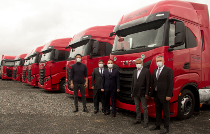 IVECO’dan Hüner’e  40 Adet S-WAY Çekici Teslimatı