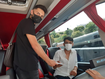 Mercedes-Benz Türk, İstanbul, Ankara Ve İzmir Otogarlarında Yolcu Ve Firmaları Antiviral Ürünleri Hakkında Bilgilendirdi