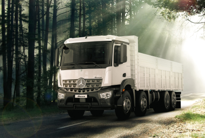 Mercedes-Benz Türk, nakliye kamyonu portföyüne Arocs 3240 L ENA 8x2’yi ekledi