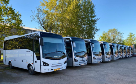 Anadolu Isuzu’dan Letonya’ya toplam 21 Grand Toro ve Turkuaz midibüs teslimatı