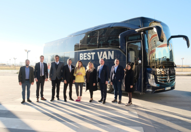 Mercedes-Benz Türk, Best Van'a Travego 16 2+1’i teslim etti