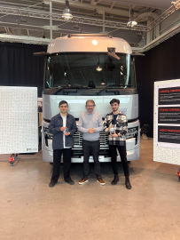 Renault Trucks Tasarım Yarışmalarının Birincileri Olan Türk Gençleri, Fransa’da Fabrikayı Ziyaret Etti