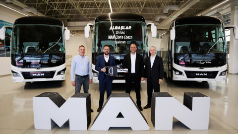 Albaşlar Turizm'e 10 Adet Ödüllü Man Lion’s Coch