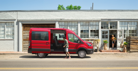 Efsane Ford Transit Yenilendi