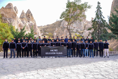 Mercedes-Benz Türk “EML’miz Geleceğin Yıldızı”Öğrencileri Önce Anıtkabir’i Ardından Aksaray Kamyon Fabrikası’nı ve Kapadokya’yı Ziyaret Etti!