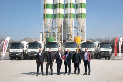 Akyazı Hazır Beton, Beton Mikserinin Yükünü Renault Trucks K Serisi’ne Bırakıyor