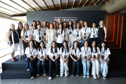 22 Yılda 7 Bini Aşkın Kız Öğrenciye Destek Olan “Her Kızımız Bir Yıldız” Programı Hız Kesmeden Devam Ediyor