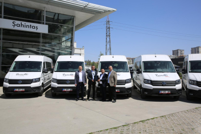 Volkswagen Ticari Araç’tan Şampiyon Turizm ve Acarsan Holding’e Crafter Teslimatı