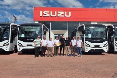 Anadolu Isuzu, Antalya’da Faaliyet Gösteren Ertanlar Taşımacılık’a 10 Adet NovoLux Teslim Etti