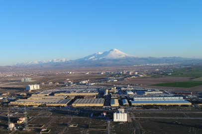 Mercedes-Benz Türk Aksaray Kamyon Fabrikası, 40 Yılda Küresel Bir Üretim Üssüne Dönüştü